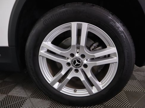 Certified 2022 Mercedes-Benz GLA 250 image 31