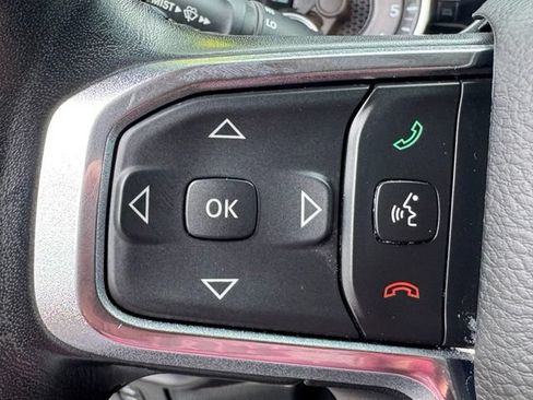 Used 2019 RAM 1500 Laramie AWD/4WD image 18
