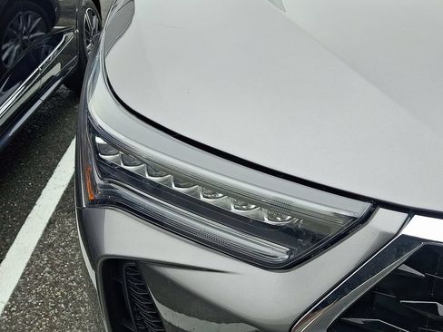 Used 2024 Acura RDX SH-AWD image 3