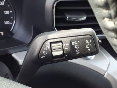 Used 2023 Ford Explorer XLT w/ Equipment Group 202A image 16