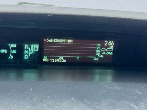 Used 2013 Toyota Prius Three image 8