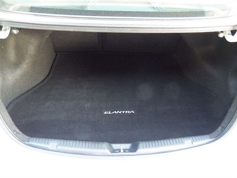 Used 2014 Hyundai Elantra SE w/ Option Group 02 image 10