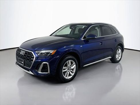 Certified 2023 Audi Q5 2.0T Premium w/ Convenience Package AWD/4WD image 1