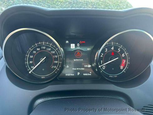 Used 2019 Jaguar F-TYPE SVR image 21