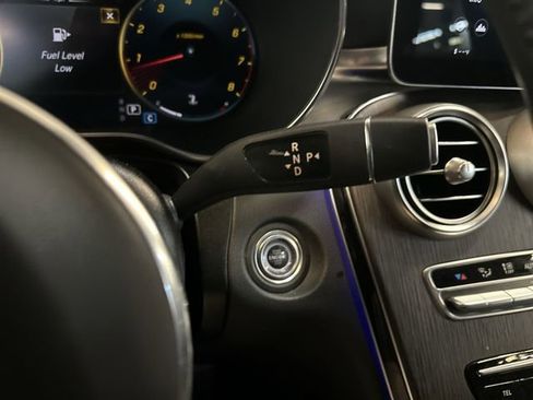 Used 2022 Mercedes-Benz GLC 300 4MATIC image 18