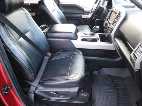 Used 2016 Ford F150 Lariat image 9