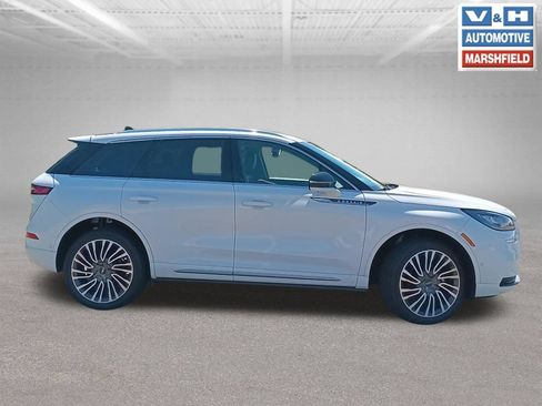 Used 2022 Lincoln Corsair Reserve w/ Equipment Group 201A AWD/4WD image 22