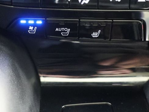 Used 2024 Acura MDX A-Spec image 34