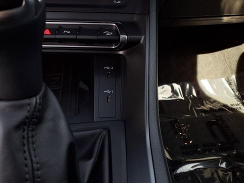 Used 2024 Audi Q3 2.0T Premium Plus image 10