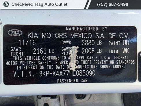 Used 2017 Kia Forte LX image 21