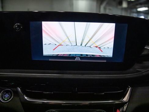 Used 2025 Buick Envista Sport Touring w/ Convenience I Package FWD image 22