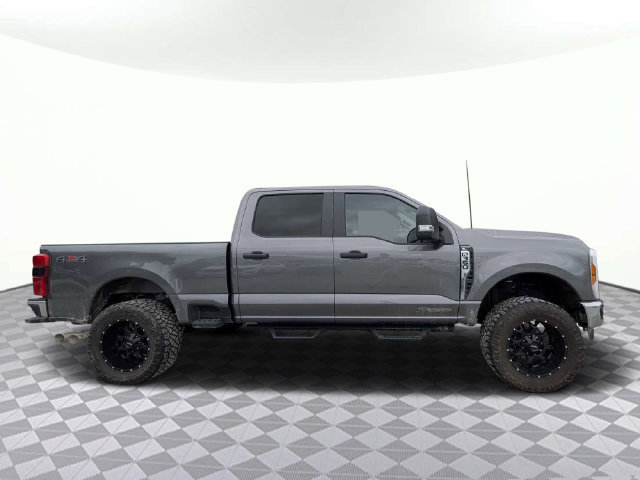 Used 2024 Ford F350 XL w/ 360-Degree Camera Package AWD/4WD image 3