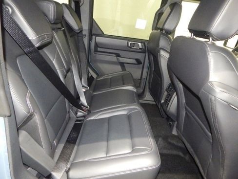 New 2025 Ford Bronco Outer Banks image 18