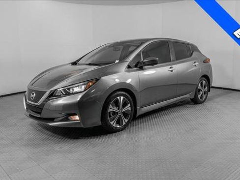 Used 2020 Nissan Leaf SV w/ SV Technology Package image 2