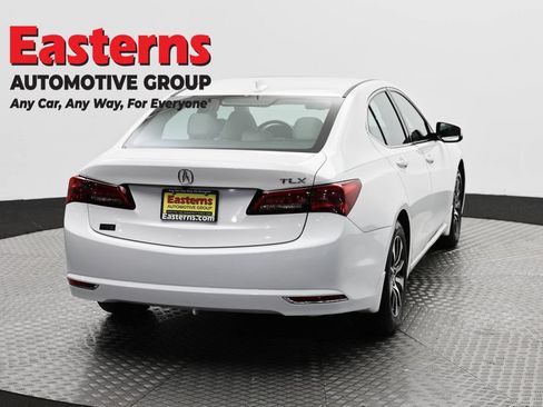 Used 2017 Acura TLX FWD image 5