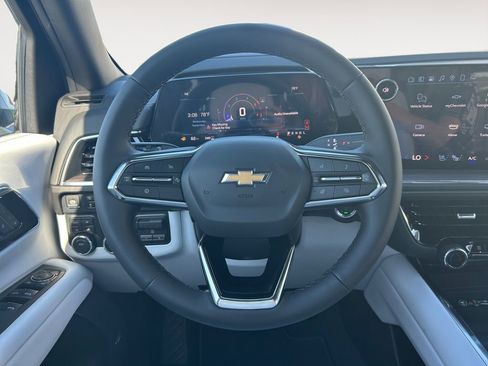 New 2025 Chevrolet Suburban Premier image 14