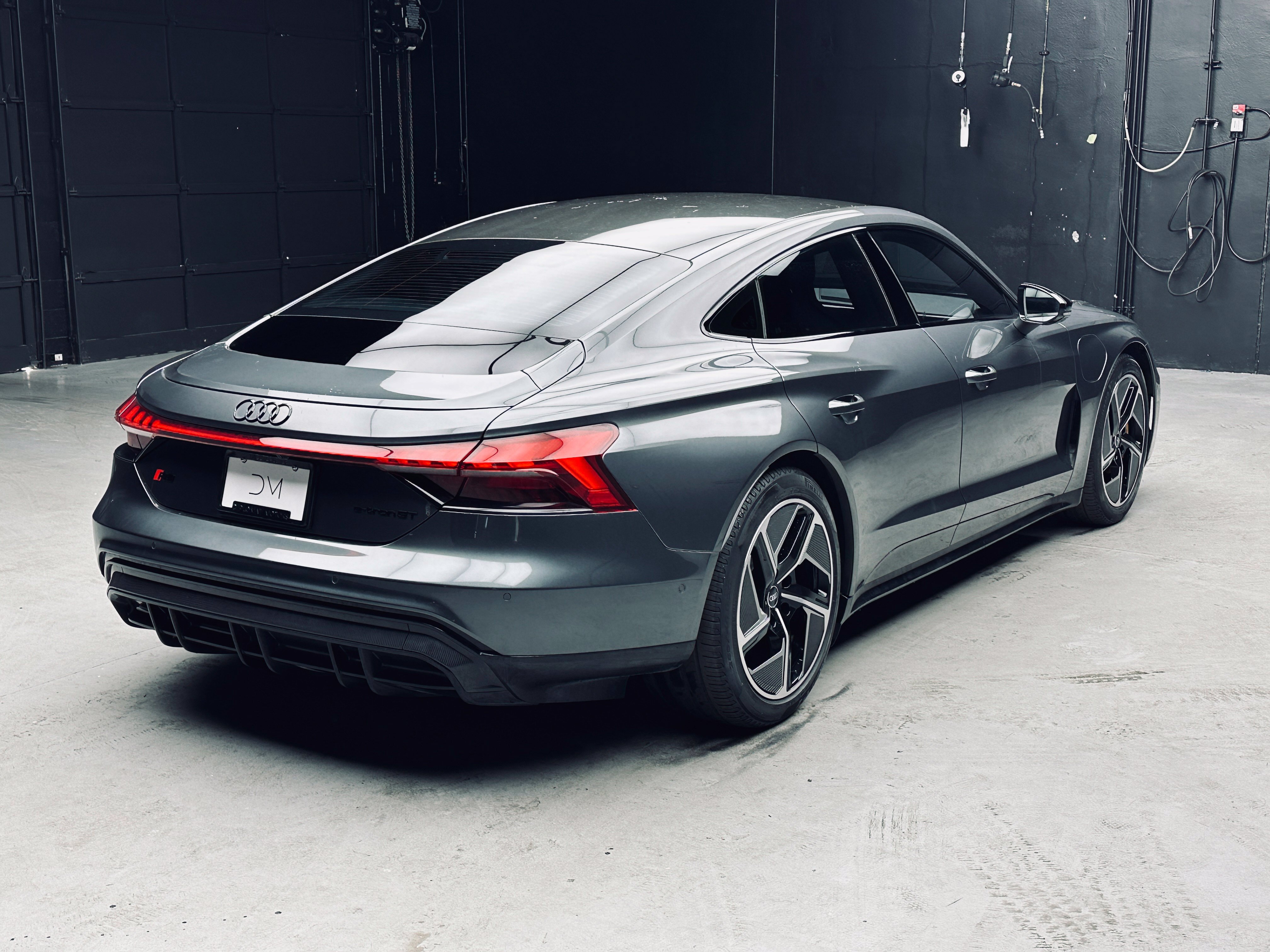 Used 2023 Audi RS e-tron GT w/ Carbon Performance Package AWD/4WD image 7