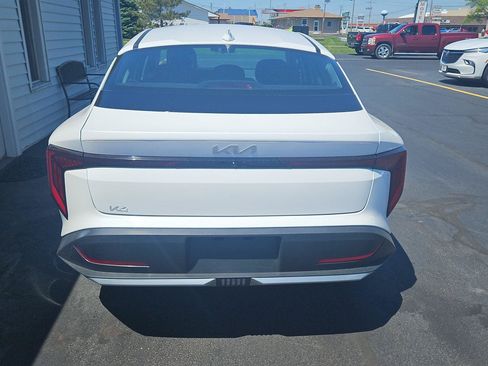 Used 2025 Kia K4 FWD image 4