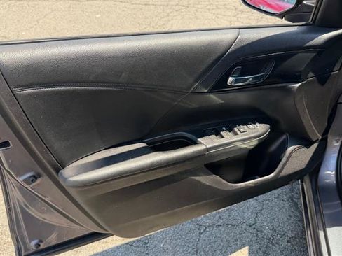 Used 2015 Honda Accord Sport image 7