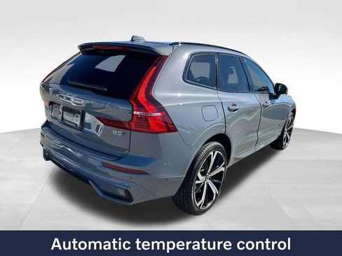 Used 2023 Volvo XC60 B5 Ultimate w/ Climate Package image 9