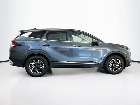 Used 2025 Kia Sportage LX image 10