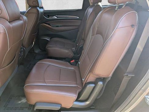 Used 2020 Buick Enclave Avenir w/ Avenir Technology Package image 18