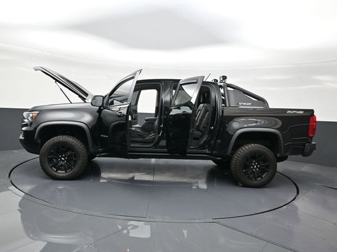 Used 2022 Chevrolet Colorado ZR2 w/ ZR2 Midnight Special Edition image 30