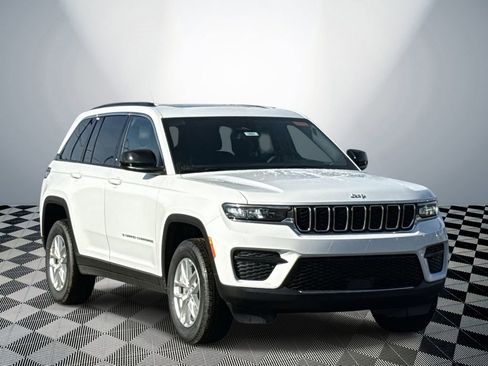 New 2025 Jeep Grand Cherokee Laredo X w/ Luxury Tech Group I image 4