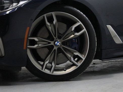 Used 2019 BMW M550i xDrive M550i xDrive image 3
