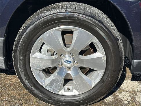 Used 2012 Subaru Outback 3.6R Limited w/ Moonroof Pkg image 10