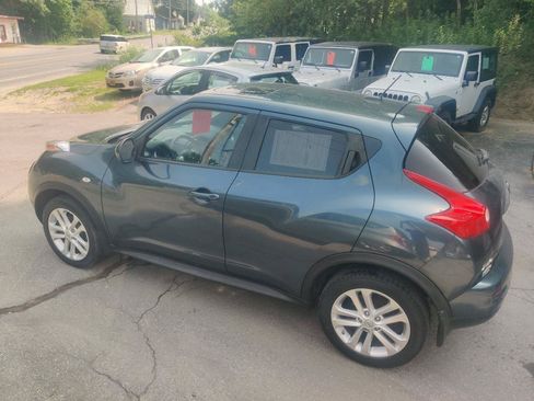 Used 2014 Nissan Juke SV AWD/4WD image 3