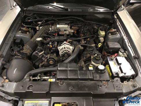 Used 2001 Ford Mustang GT image 41