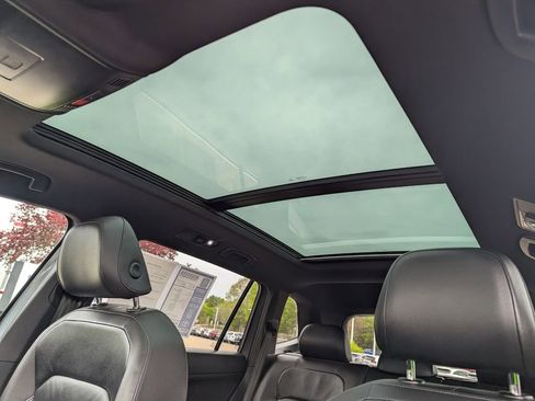 Used 2019 Volkswagen Tiguan SEL Premium AWD/4WD image 19