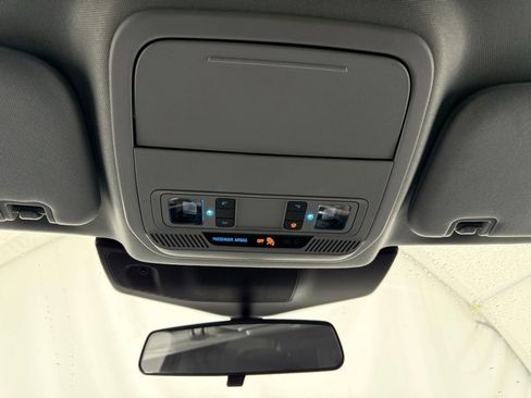 Used 2022 Ford Explorer XLT w/ Equipment Group 202A image 43