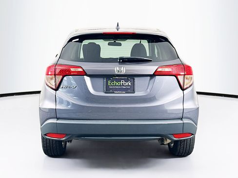 Used 2017 Honda HR-V EX image 7