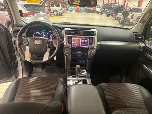 Used 2021 Toyota 4Runner Trail Special Edition AWD/4WD image 10