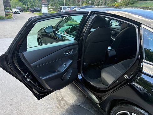Used 2024 Honda Accord Sport image 17