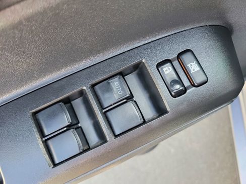 Used 2011 Scion xB FWD image 20