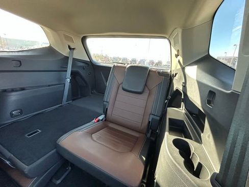 Used 2021 Volkswagen Atlas SEL Premium image 25