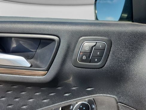 Used 2020 Ford Escape Titanium AWD/4WD image 16