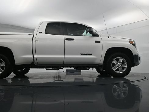 Used 2019 Toyota Tundra SR5 w/ Convenience Package AWD/4WD image 39