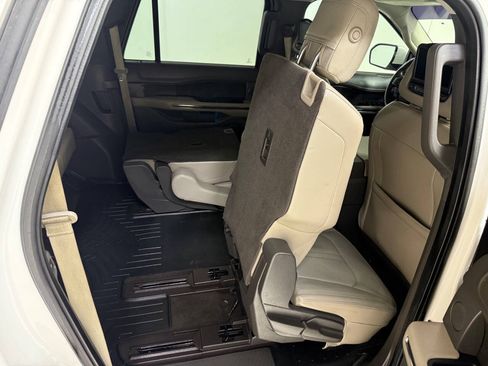 Used 2018 Ford Expedition Max Limited w/ Equipment Group 301A RWD image 41