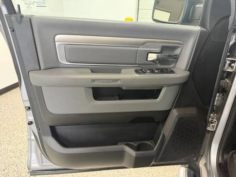 Used 2019 RAM 1500 Big Horn AWD/4WD image 8
