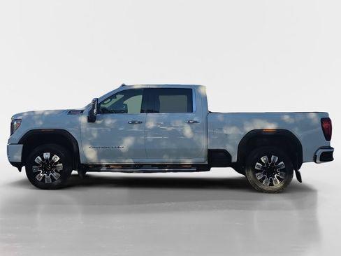 Used 2022 GMC Sierra 2500 Denali AWD/4WD image 2