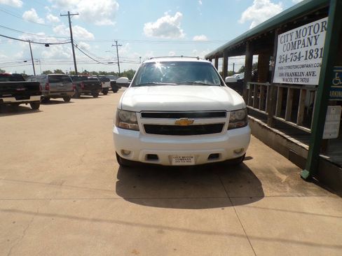 Used 2013 Chevrolet Tahoe LS w/ Convenience Package image 2