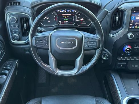 Used 2021 GMC Sierra 1500 Denali w/ Denali Ultimate Package AWD/4WD image 16