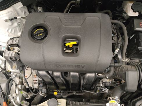 Used 2019 Hyundai Elantra SE w/ Cargo Package FWD image 30
