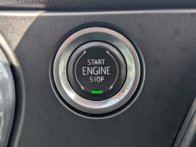 Used 2022 Chevrolet Blazer LT FWD image 28