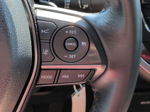 Used 2023 Toyota Camry SE FWD image 21