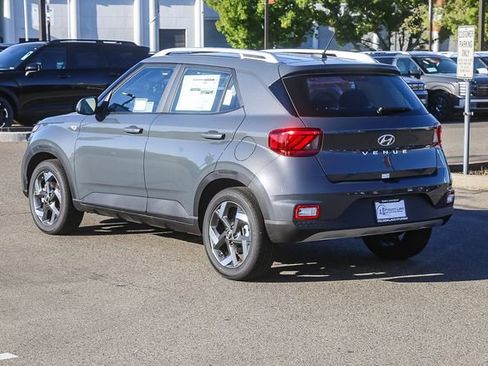 New 2026 Hyundai Venue SEL image 2